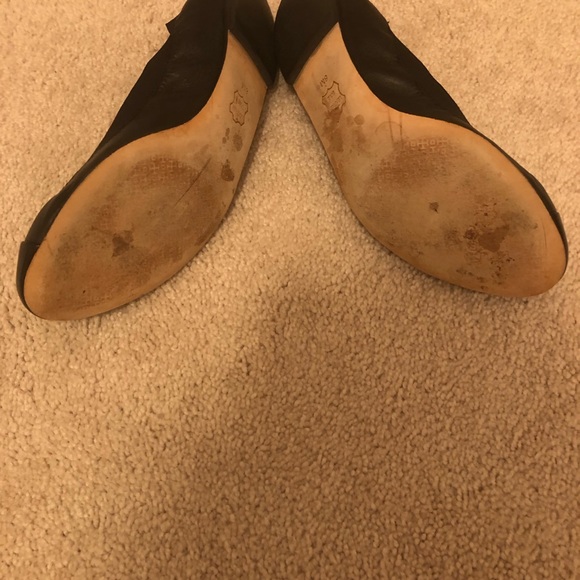 Size 8 Tori Burch ballet flats. - Picture 6 of 7